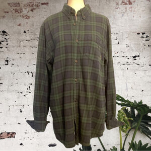 Tilley,black watch plaid, super soft cotton flannel button up shirt size medium
